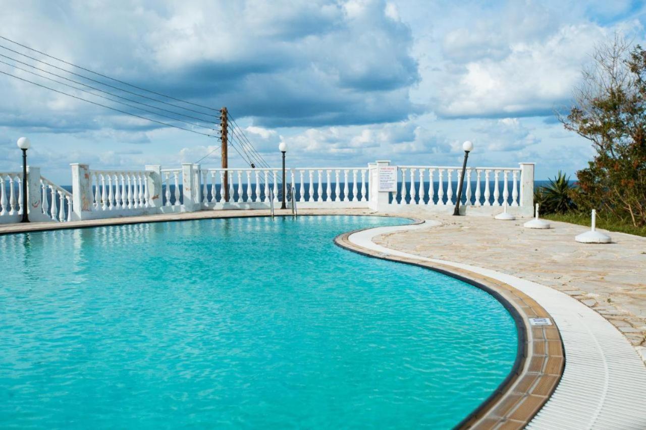 Seaclusion Vacation Villa Pomos Esterno foto