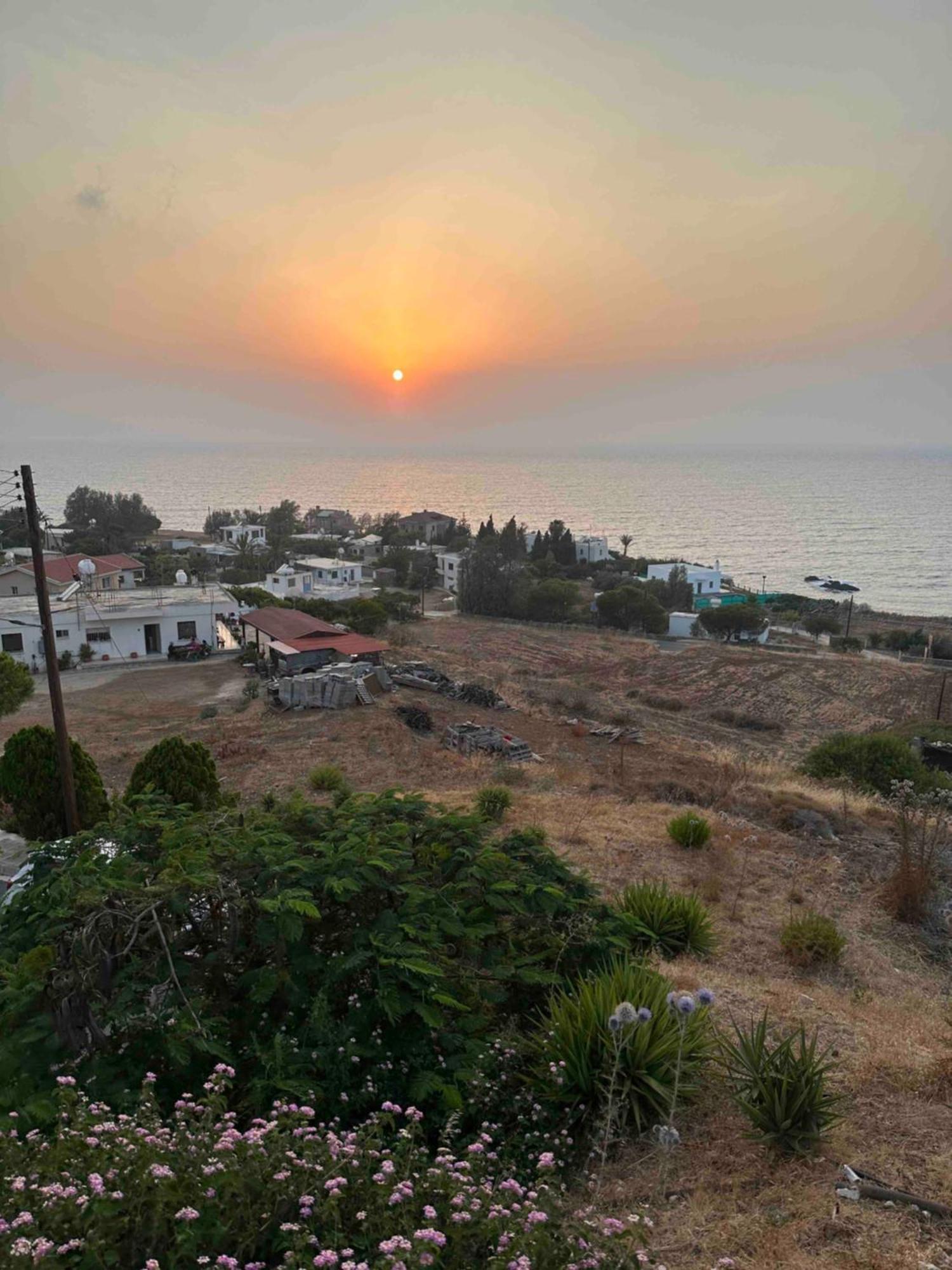 Seaclusion Vacation Villa Pomos Esterno foto