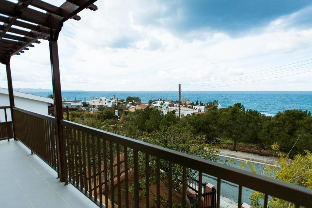 Seaclusion Vacation Villa Pomos Esterno foto
