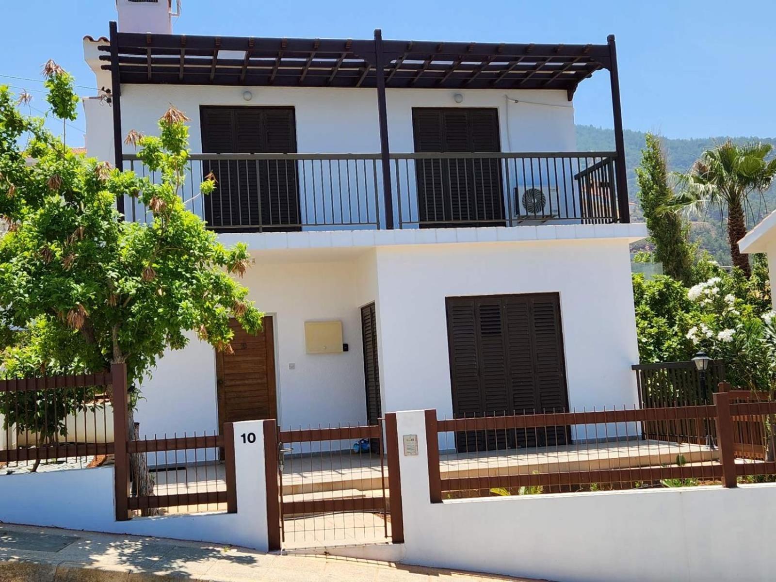 Seaclusion Vacation Villa Pomos Esterno foto